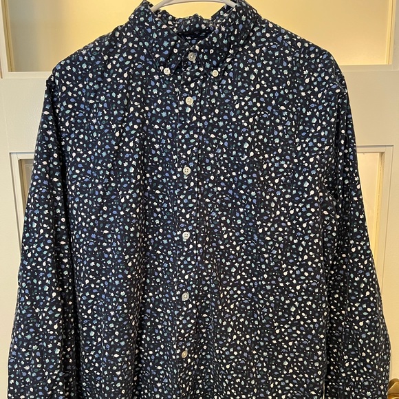 Floral Button Down Gap Shirt - Picture 1 of 3